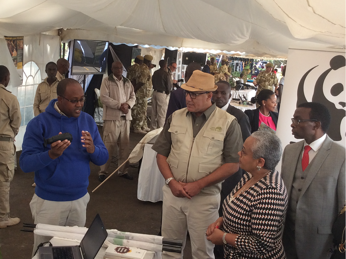 Dr. Yussuf Wato - Species Manager, WWF-Kenya explains our work with rangers in Kenya to Margaret Kenyatta - First Lady Kenya and Najib Balala - Tourism and Wildlife Cabinet Secretary.